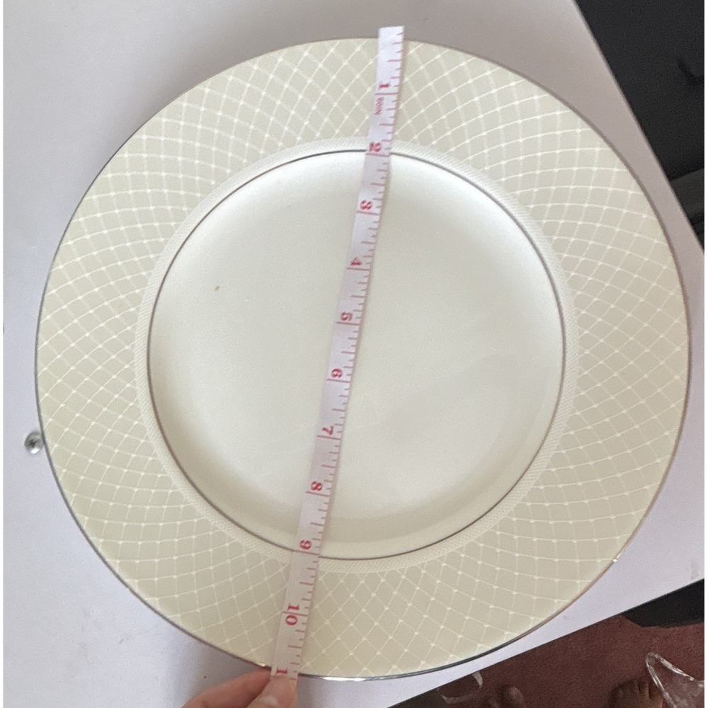 Lenox Classics Venetian Lace Bone China 10in Dinner Plate White/Beige CL402